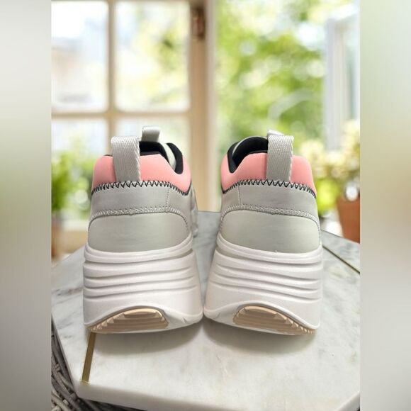 UGG Calle Lace Leather Sneakers shoes size 12 Womens EU 43 - Picture 14 of 16